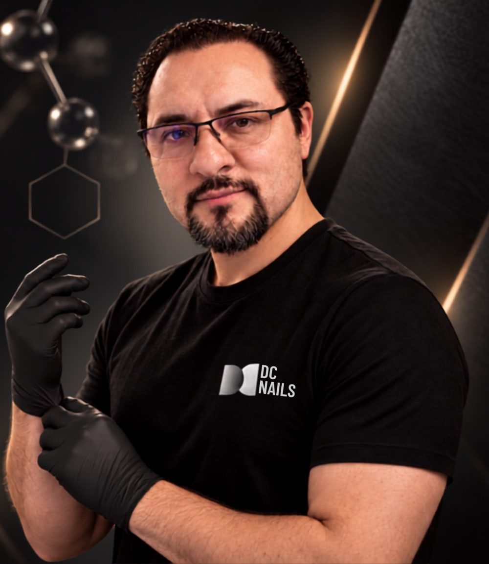 Diego Cordero, instructor de DC Nails Academy